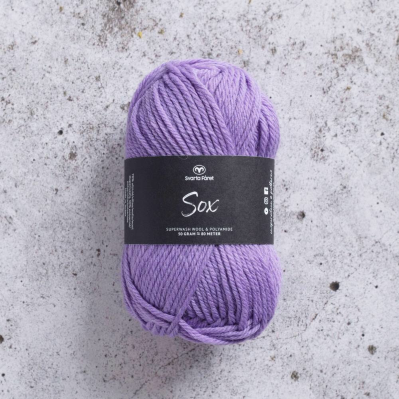 Svarta Fåret Sox 50 g 261 Perfektes Lila