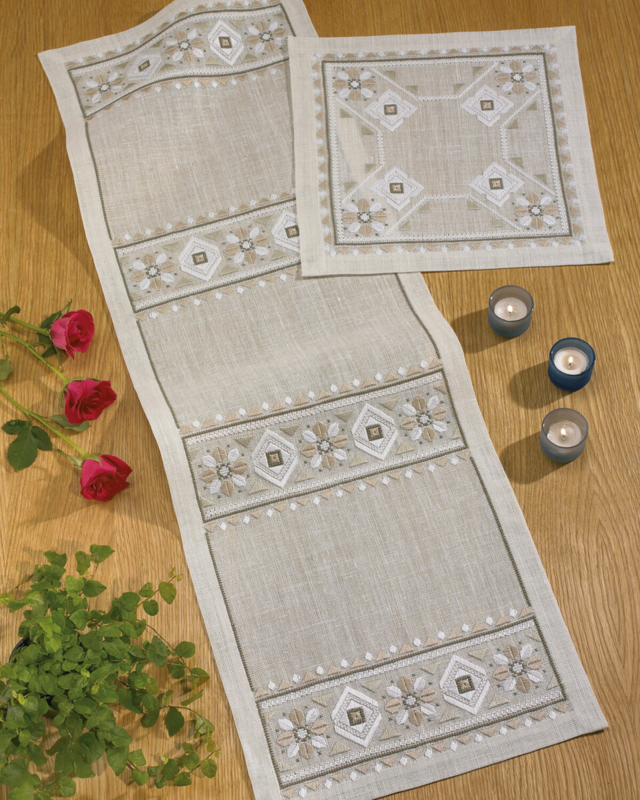 Stickset Beige/ Weiß 36x111cm