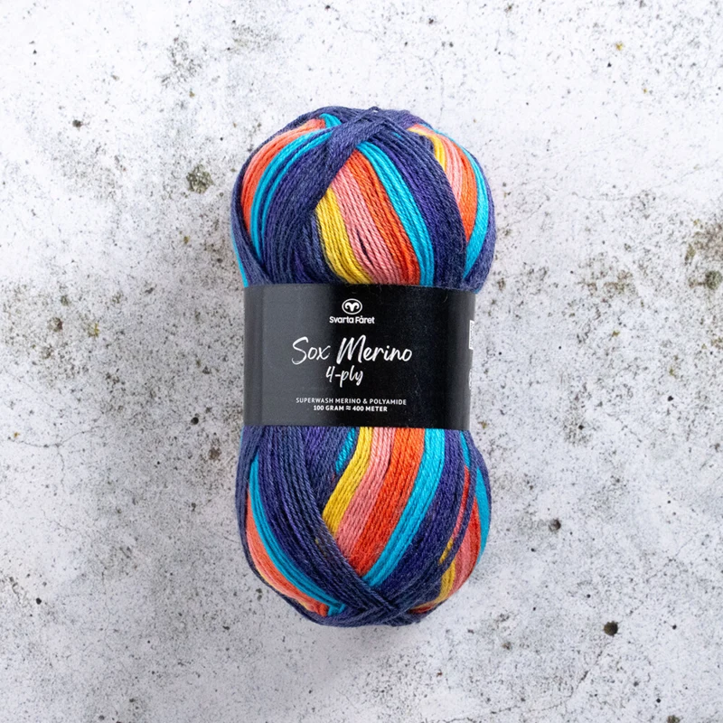 Svarta Fåret Sox Merino 4 ply 22 Blaue Heilige