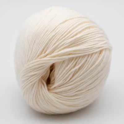 16 Naturweiß