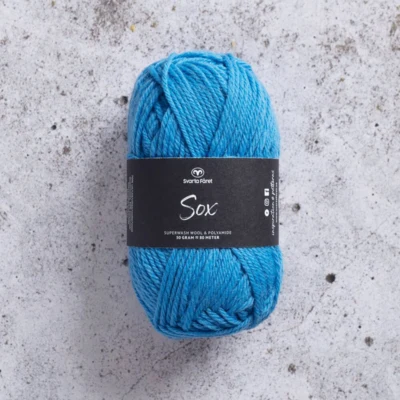 271 Lebhaftes Blau