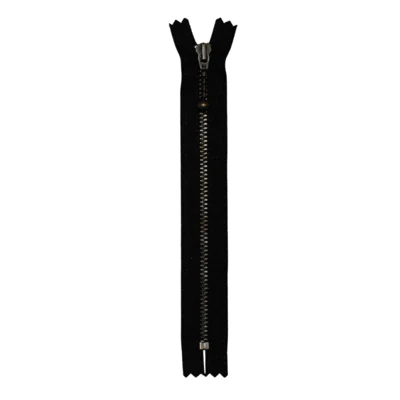 580 Schwarz