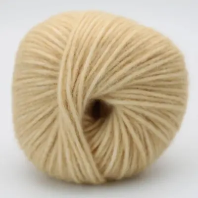 05 Warmes Beige