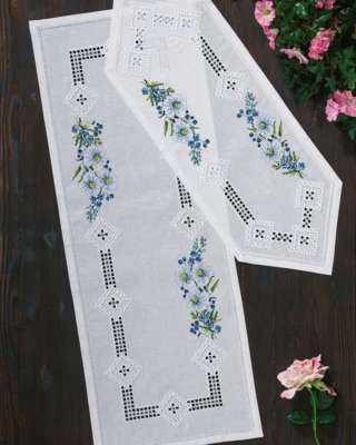 Stickset Hardanger mit Blumen 38 x 101 cm