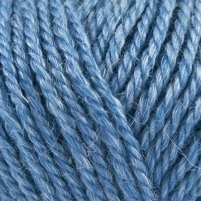 820 Blau